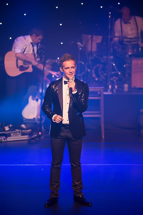 Christoff - Kerstconcert @ CC Den Egger, picture 8, photographed by Elke Briers - FrontView Magazine