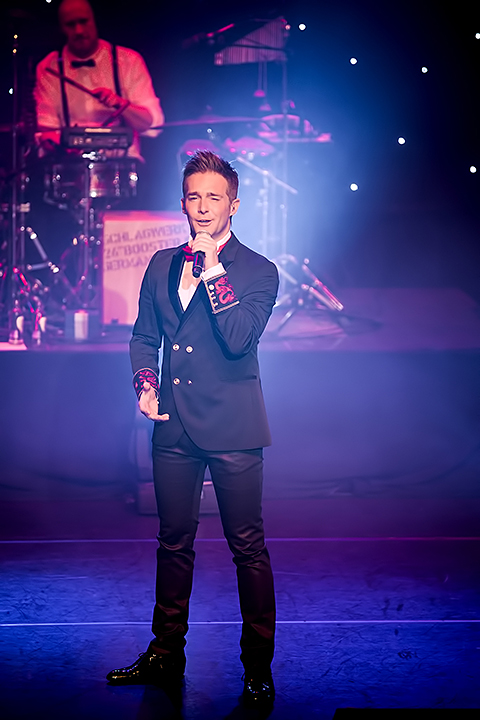 Christoff - Kerstconcert @ CC Den Egger, picture 16, photographed by Elke Briers - FrontView Magazine