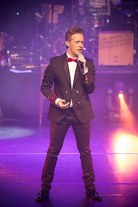 Christoff - Kerstconcert @ CC Den Egger, picture 27, photographed by Elke Briers - FrontView Magazine