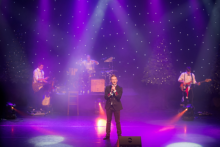 Christoff - Kerstconcert @ CC Den Egger, picture 28, photographed by Elke Briers - FrontView Magazine