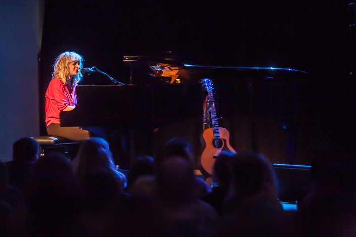 Jacqueline Govaert @ Tivoli, Utrecht, foto 2, foto's door Kris Saelen - FrontView Magazine