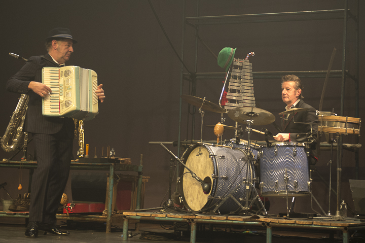 De Nieuwe Snaar - Koñec @ De Roma, picture 17, photographed by Steven Stausens - FrontView Magazine