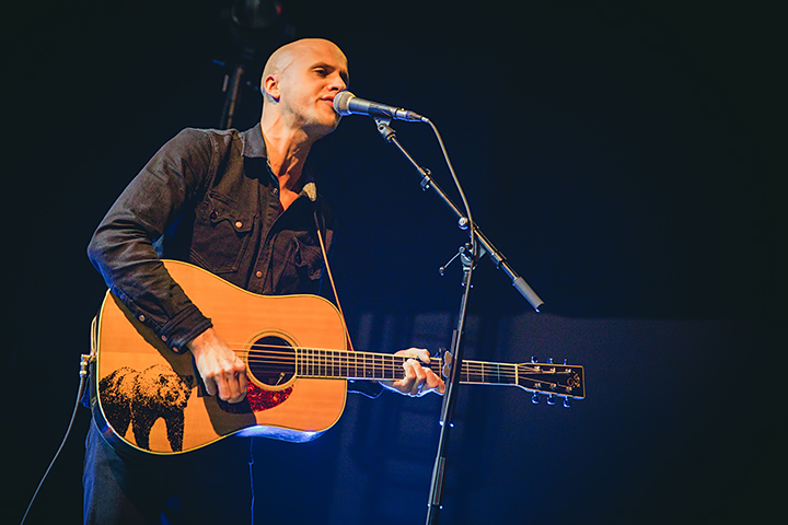 Milow - Homecoming Christmas Concert @ Het Depot, foto 2, foto's door Elke Briers - FrontView Magazine