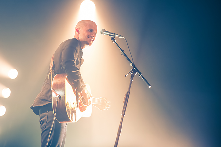 Milow - Homecoming Christmas Concert @ Het Depot, foto 10, foto's door Elke Briers - FrontView Magazine