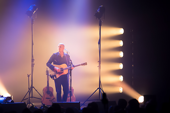 Milow - Homecoming Christmas Concert @ Het Depot, foto 19, foto's door Elke Briers - FrontView Magazine