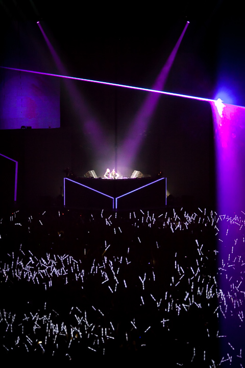 Dimitri Vegas & Like Mike @ Sportpaleis, picture 1, photographed by Jef Matthee - FrontView Magazine