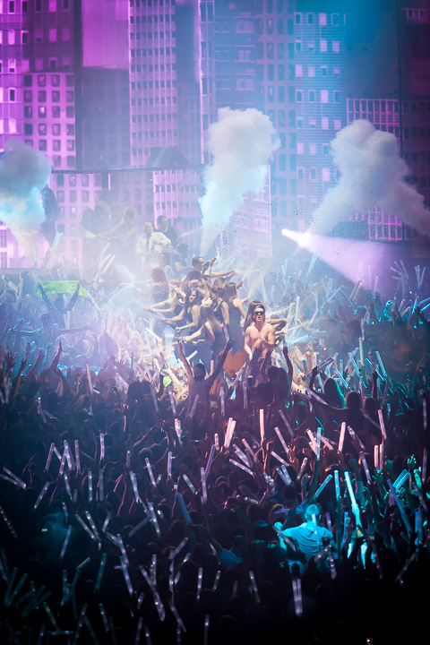 Dimitri Vegas & Like Mike @ Sportpaleis, picture 26, photographed by Jef Matthee - FrontView Magazine