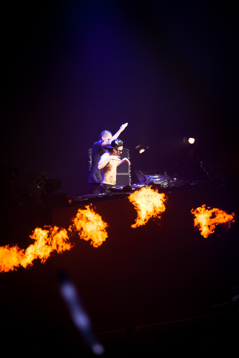 Dimitri Vegas & Like Mike @ Sportpaleis, picture 30, photographed by Jef Matthee - FrontView Magazine