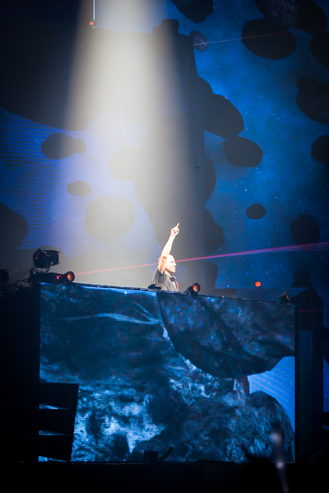 Dimitri Vegas & Like Mike @ Sportpaleis, picture 35, photographed by Jef Matthee - FrontView Magazine