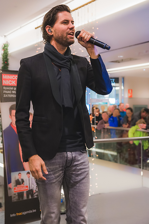 Nick & Simon en Barbara Dex @ Fnac Wijnegem, picture 4, photographed by Elke Briers - FrontView Magazine
