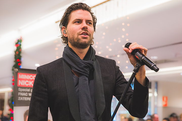 Nick & Simon en Barbara Dex @ Fnac Wijnegem, picture 6, photographed by Elke Briers - FrontView Magazine