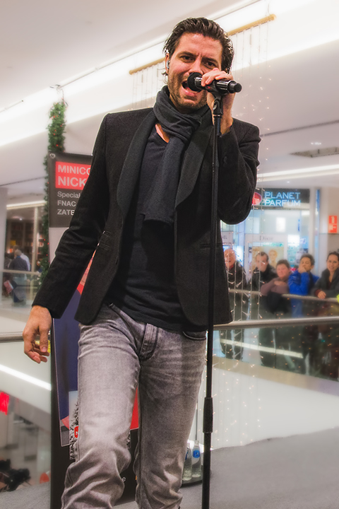 Nick & Simon en Barbara Dex @ Fnac Wijnegem, picture 9, photographed by Elke Briers - FrontView Magazine