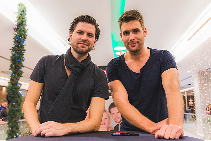Nick & Simon en Barbara Dex @ Fnac Wijnegem, picture 28, photographed by Elke Briers - FrontView Magazine