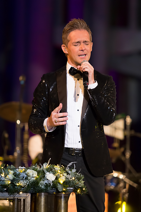 Christoff - Kerstconcert @ Basiliek van Koekelberg, picture 7, photographed by Elke Briers - FrontView Magazine