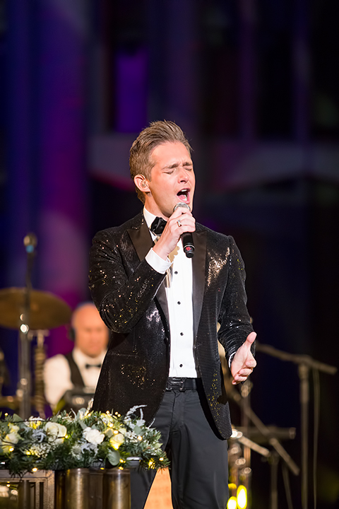 Christoff - Kerstconcert @ Basiliek van Koekelberg, picture 8, photographed by Elke Briers - FrontView Magazine