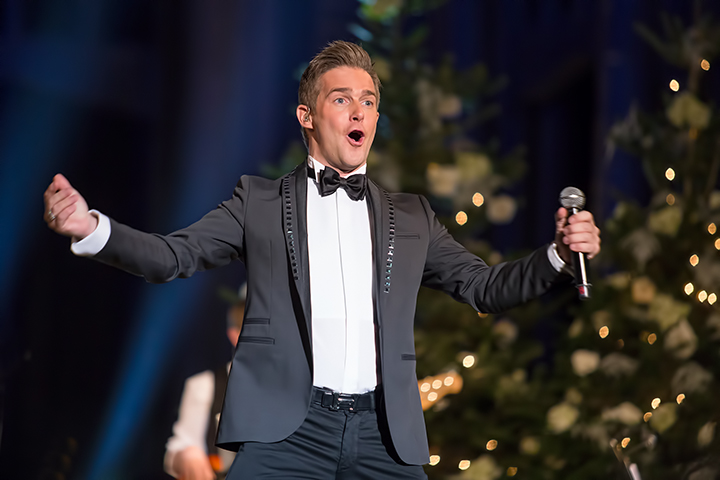 Christoff - Kerstconcert @ Basiliek van Koekelberg, picture 22, photographed by Elke Briers - FrontView Magazine