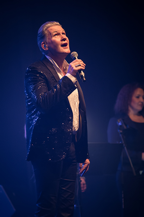 Johnny Logan @ Casino Knokke, picture 4, photographed by Elke Briers - FrontView Magazine