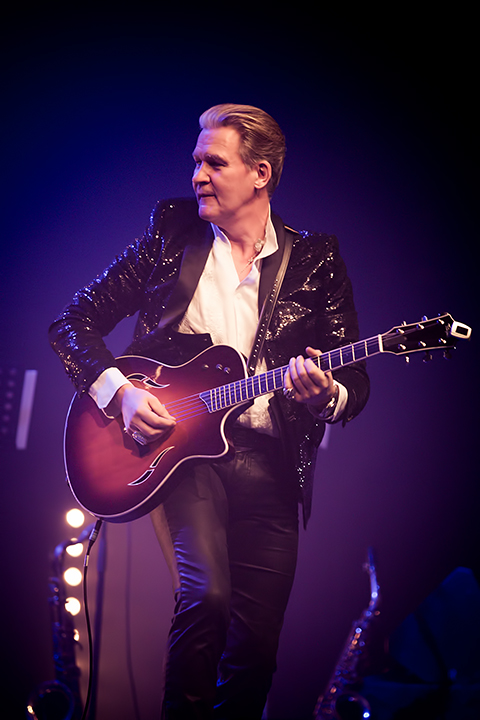 Johnny Logan @ Casino Knokke, picture 12, photographed by Elke Briers - FrontView Magazine