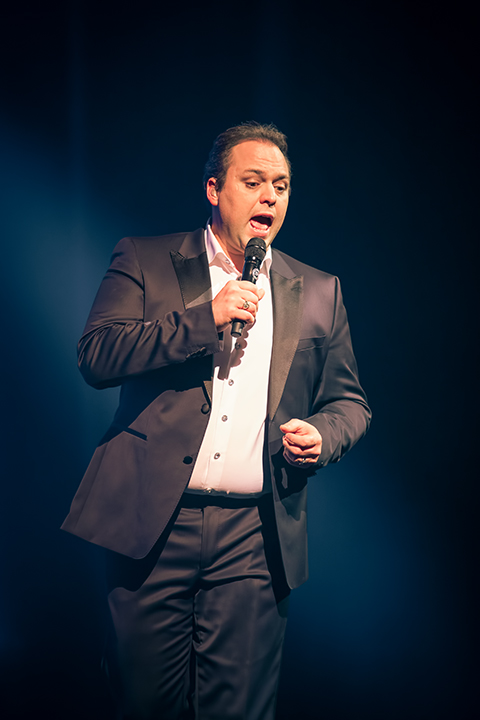 Frans Bauer @ Stadsschouwburg Antwerpen, picture 2, photographed by Elke Briers - FrontView Magazine
