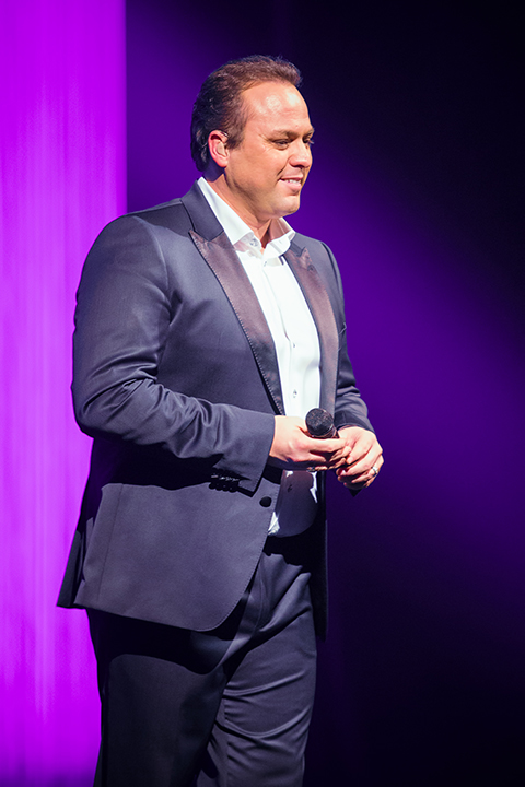 Frans Bauer @ Stadsschouwburg Antwerpen, picture 3, photographed by Elke Briers - FrontView Magazine