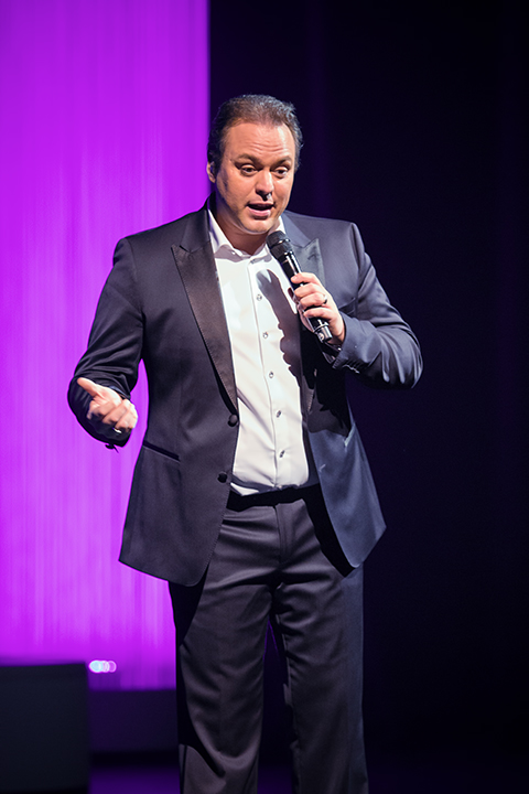 Frans Bauer @ Stadsschouwburg Antwerpen, picture 6, photographed by Elke Briers - FrontView Magazine