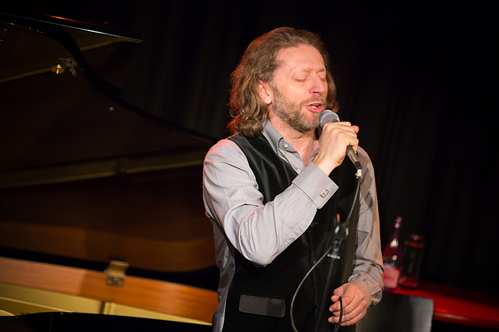 Hotel Vocal - Hans Peter Janssens @ Fakkelteater, picture 8, photographed by Elke Briers - FrontView Magazine