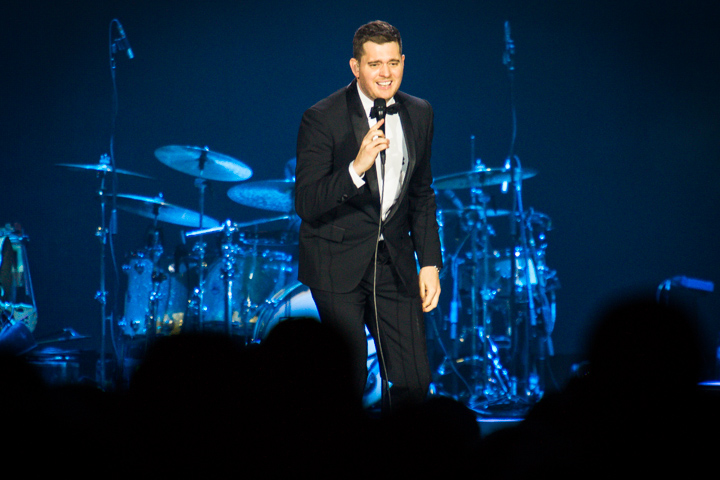 Michael Bublé @ Sportpaleis, picture 8, photographed by Tom Stessens - FrontView Magazine