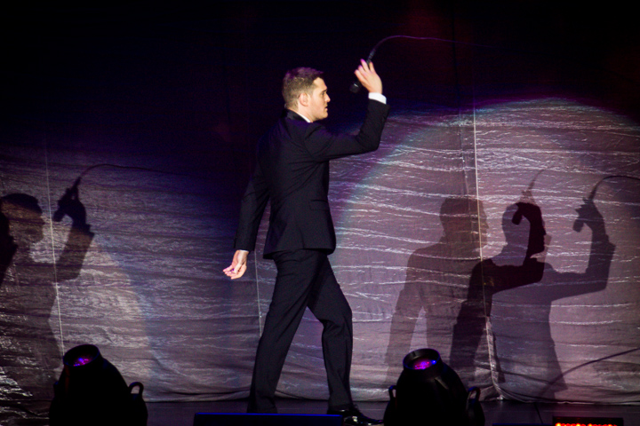Michael Bublé @ Sportpaleis, picture 15, photographed by Tom Stessens - FrontView Magazine