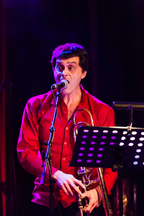 Joachim Badenhorst & Oak Tree Trio @ De Casino Sint-Niklaas, foto 26, foto's door Guy Danneels - FrontView Magazine