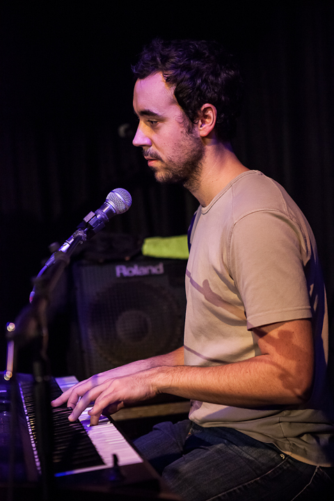 Raymond van het Groenewoud @ De Singer, picture 20, photographed by Dorien Goetschalckx - FrontView Magazine