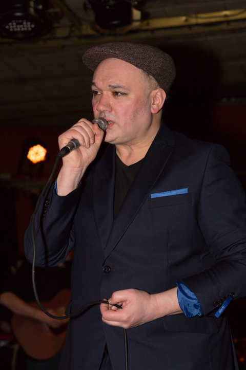 Embracing Franki & Guests Charlatan te Gent, picture 13, photographed by Guy Danneels - FrontView Magazine