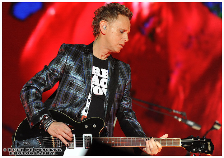 Depeche Mode @ Sportpaleis, picture 12, photographed by Rudy De Doncker - FrontView Magazine