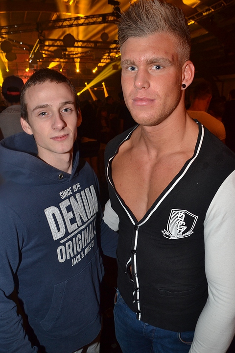 Clubber Fever @ Hulshout, picture 3, photographed by Tom Van Tongerloo - FrontView Magazine