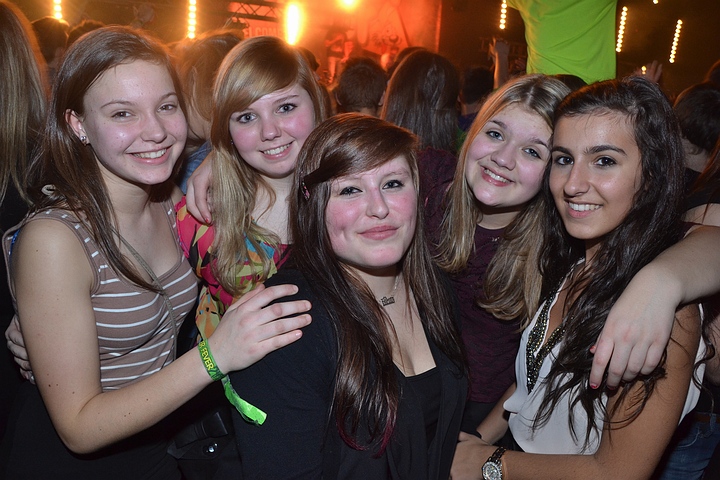 Clubber Fever @ Hulshout, picture 10, photographed by Tom Van Tongerloo - FrontView Magazine