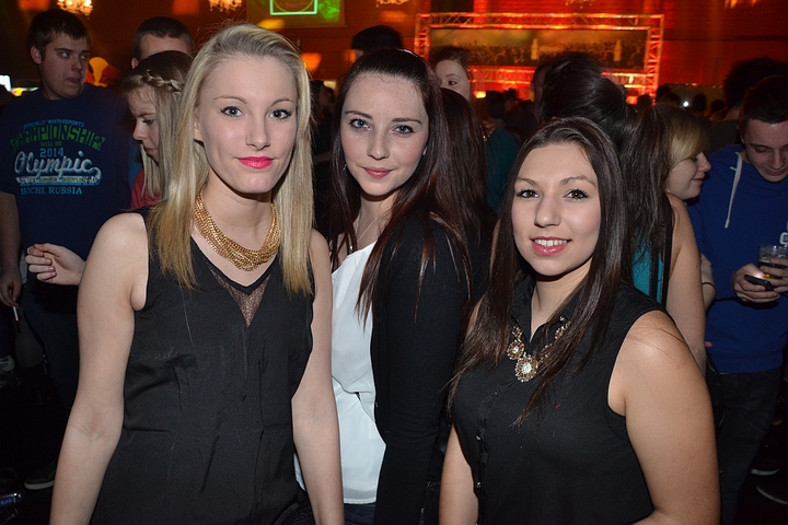 Clubber Fever @ Hulshout, picture 28, photographed by Tom Van Tongerloo - FrontView Magazine
