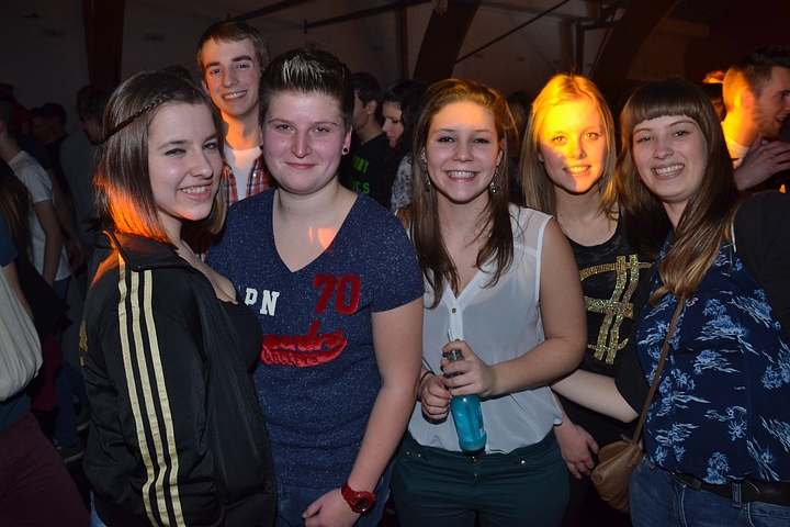Clubber Fever @ Hulshout, picture 34, photographed by Tom Van Tongerloo - FrontView Magazine