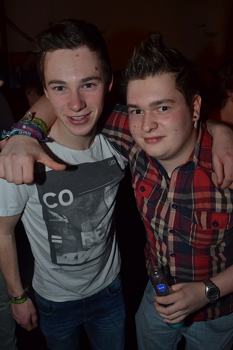 Clubber Fever @ Hulshout, picture 41, photographed by Tom Van Tongerloo - FrontView Magazine