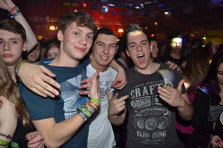 Clubber Fever @ Hulshout, picture 49, photographed by Tom Van Tongerloo - FrontView Magazine