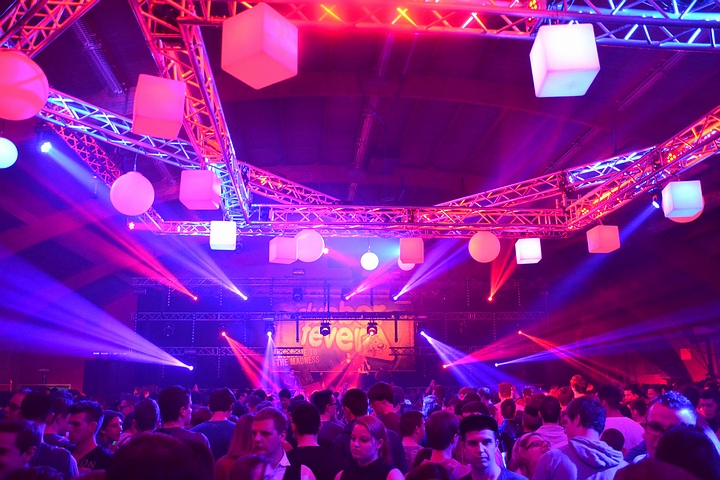 Clubber Fever @ Hulshout, picture 86, photographed by Tom Van Tongerloo - FrontView Magazine