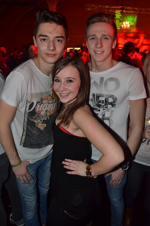 Clubber Fever @ Hulshout, picture 125, photographed by Tom Van Tongerloo - FrontView Magazine