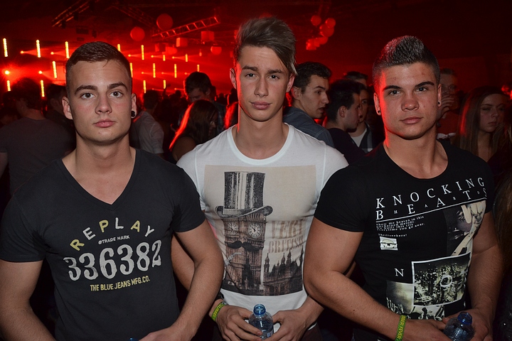 Clubber Fever @ Hulshout, picture 143, photographed by Tom Van Tongerloo - FrontView Magazine