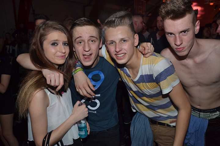 Clubber Fever @ Hulshout, picture 167, photographed by Tom Van Tongerloo - FrontView Magazine