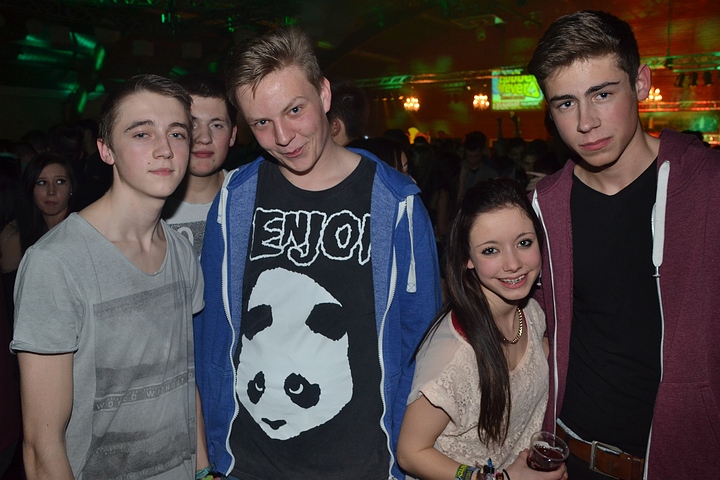 Clubber Fever @ Hulshout, picture 204, photographed by Tom Van Tongerloo - FrontView Magazine