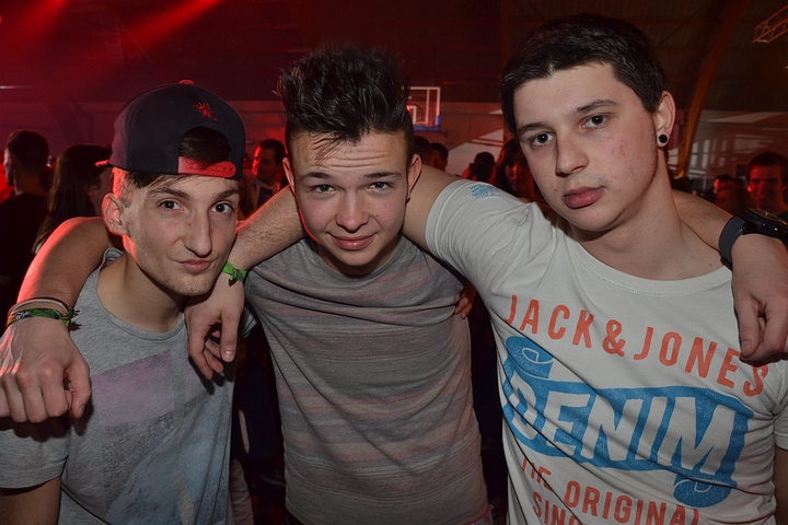 Clubber Fever @ Hulshout, picture 231, photographed by Tom Van Tongerloo - FrontView Magazine