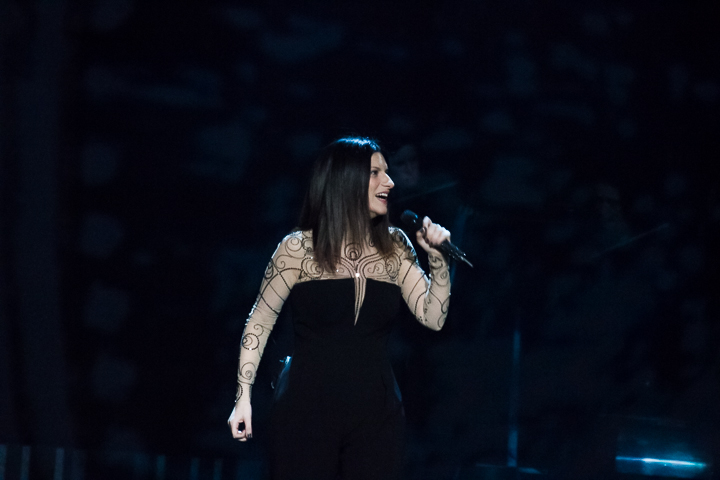Laura Pausini @ Vorst Nationaal, picture 3, photographed by Dorien Goetschalckx - FrontView Magazine