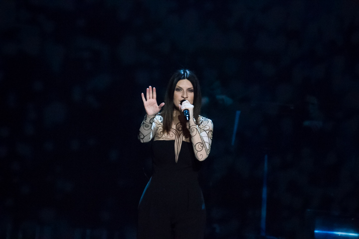 Laura Pausini @ Vorst Nationaal, picture 4, photographed by Dorien Goetschalckx - FrontView Magazine