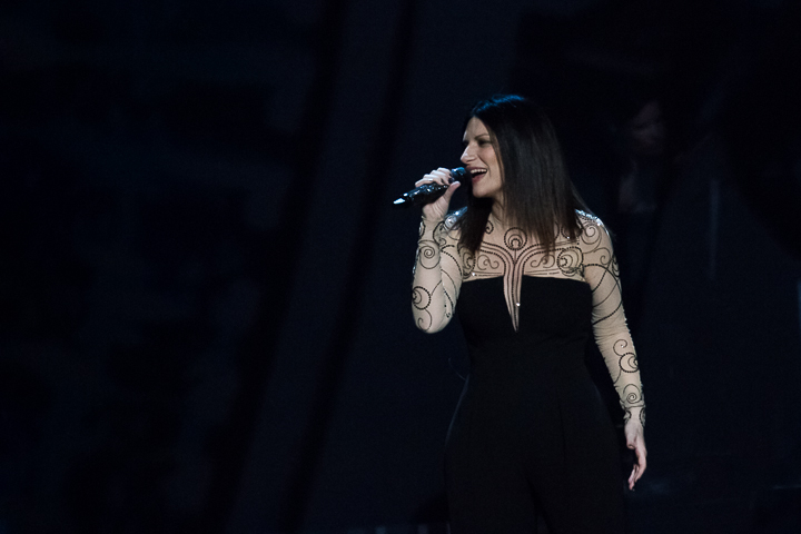 Laura Pausini @ Vorst Nationaal, picture 9, photographed by Dorien Goetschalckx - FrontView Magazine