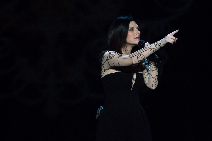 Laura Pausini @ Vorst Nationaal, picture 12, photographed by Dorien Goetschalckx - FrontView Magazine