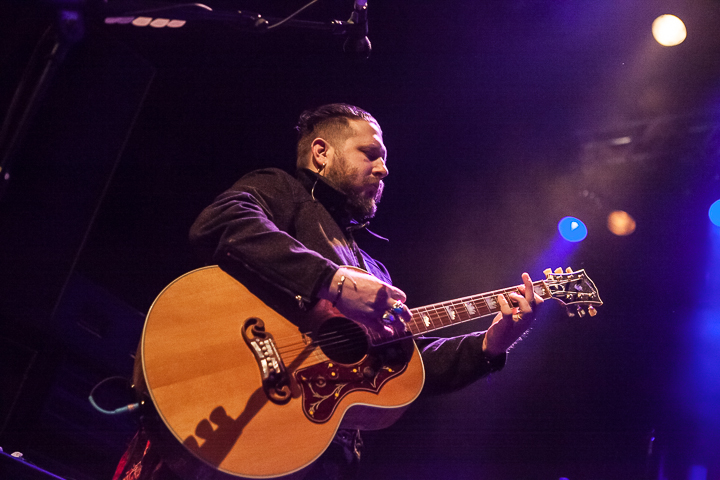 Edward Sharpe And The Magnetic Zeros @ Effenaar, picture 5, photographed by Dorien Goetschalckx - FrontView Magazine