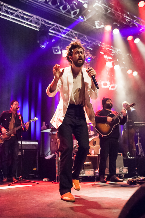 Edward Sharpe And The Magnetic Zeros @ Effenaar, picture 11, photographed by Dorien Goetschalckx - FrontView Magazine
